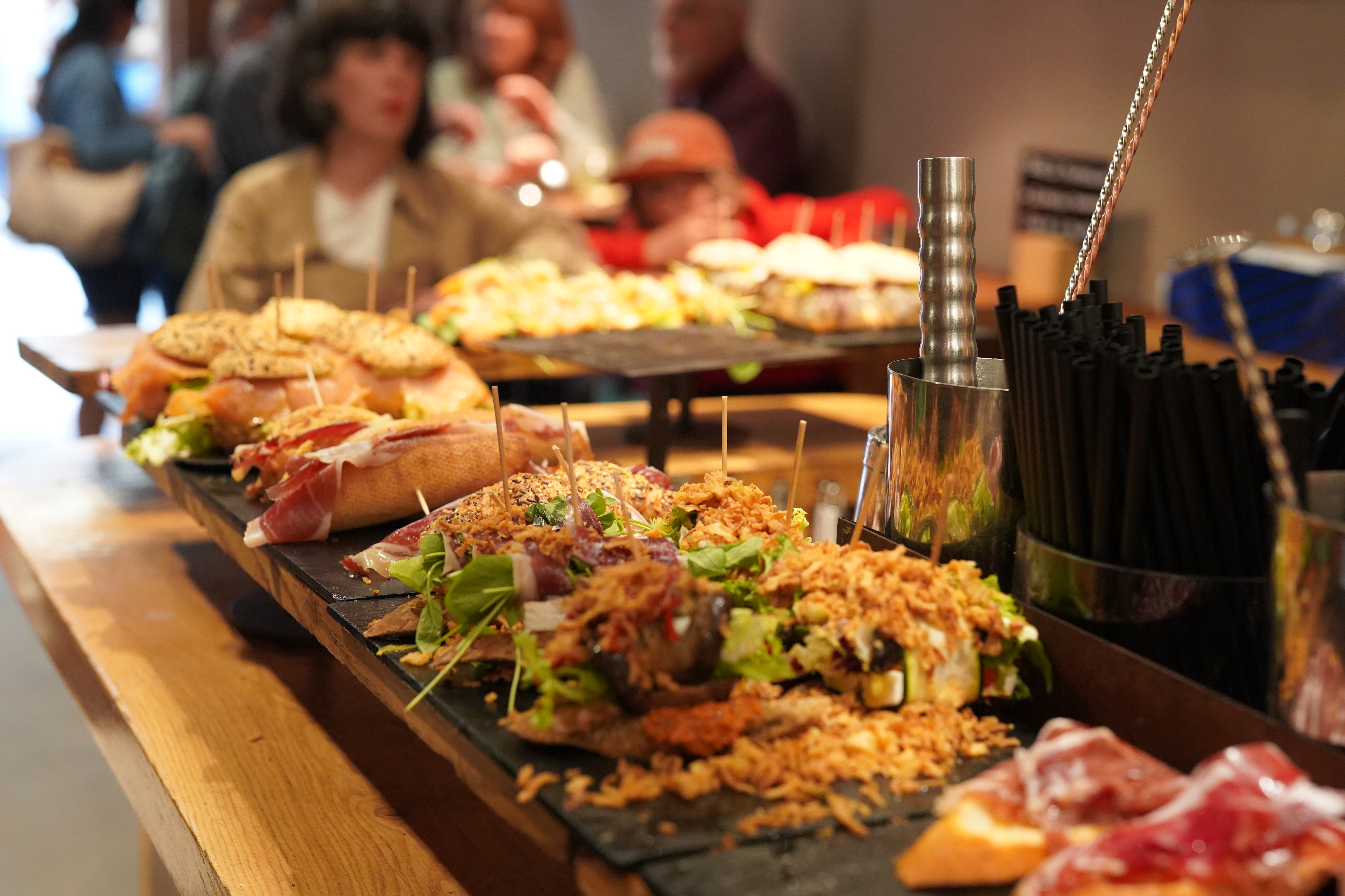 7 keys to enjoy the experience of going out for pintxos